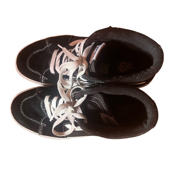 ❌SOLD❌ Vans Off The Wall Suede Hi Top - Picture 2 of 10